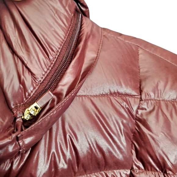 Calvin Klein Puffer Jacket Size Medium Burgundy/Maroon Lightweight Premium Down - Picture 14 of 15